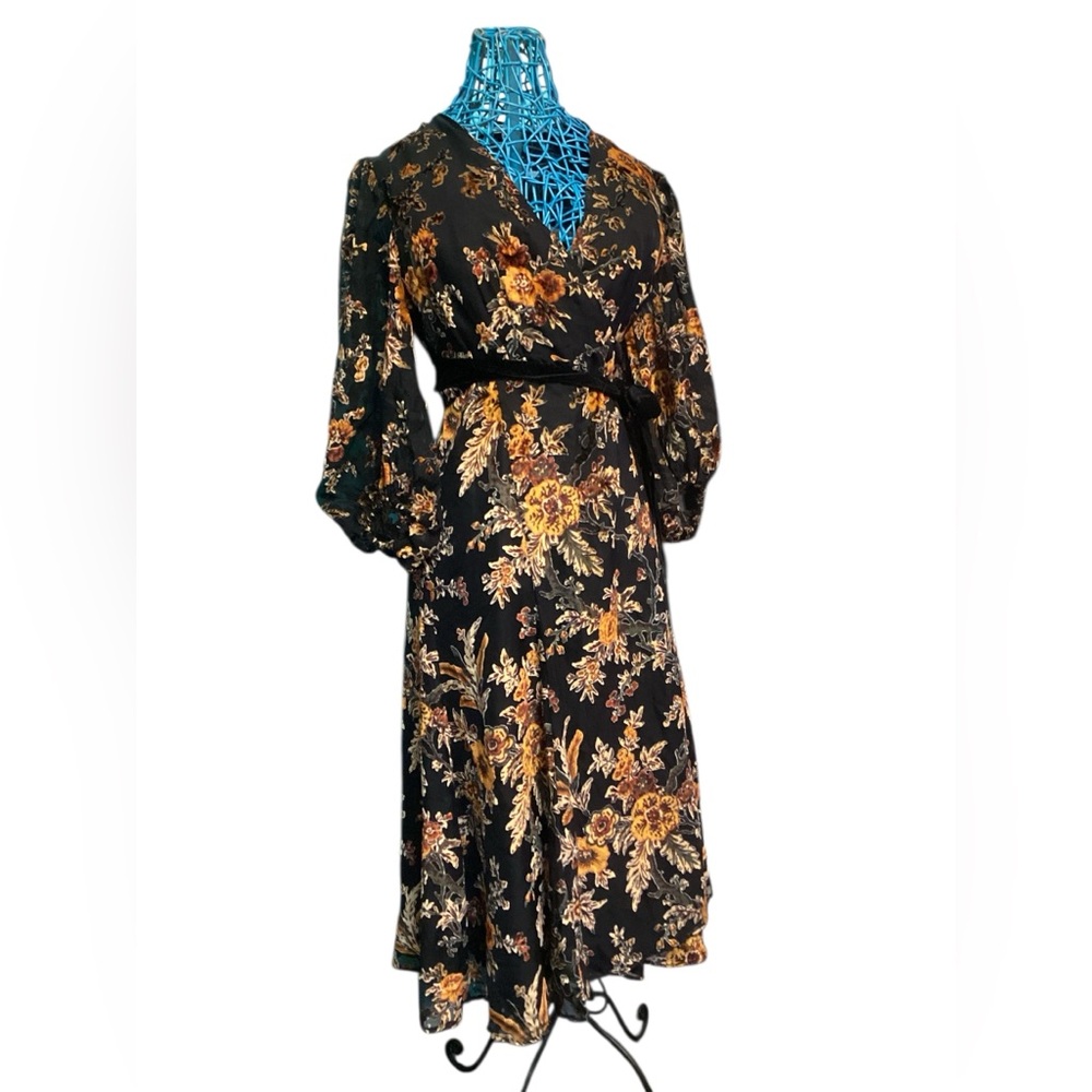 Hutch Amerie Midi Wrap Dress - Picture 4 of 8